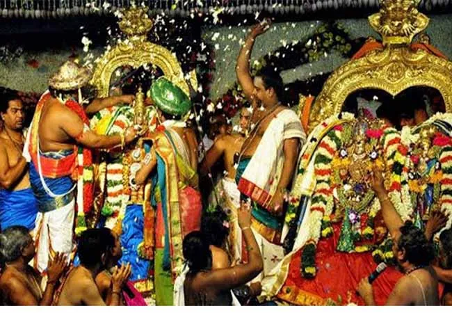 madurai meenakshi temple festival peoples 